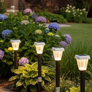 Smart Home Illusions Solar Garden Lights - Set of 4